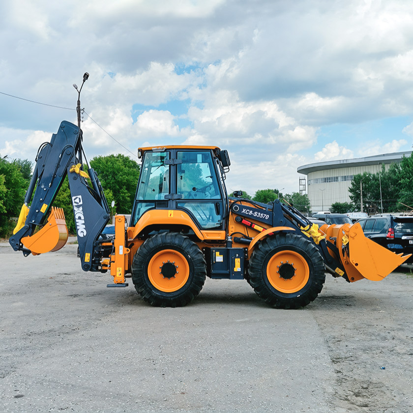 Экскаватор-погрузчик XCMG XC8-3570