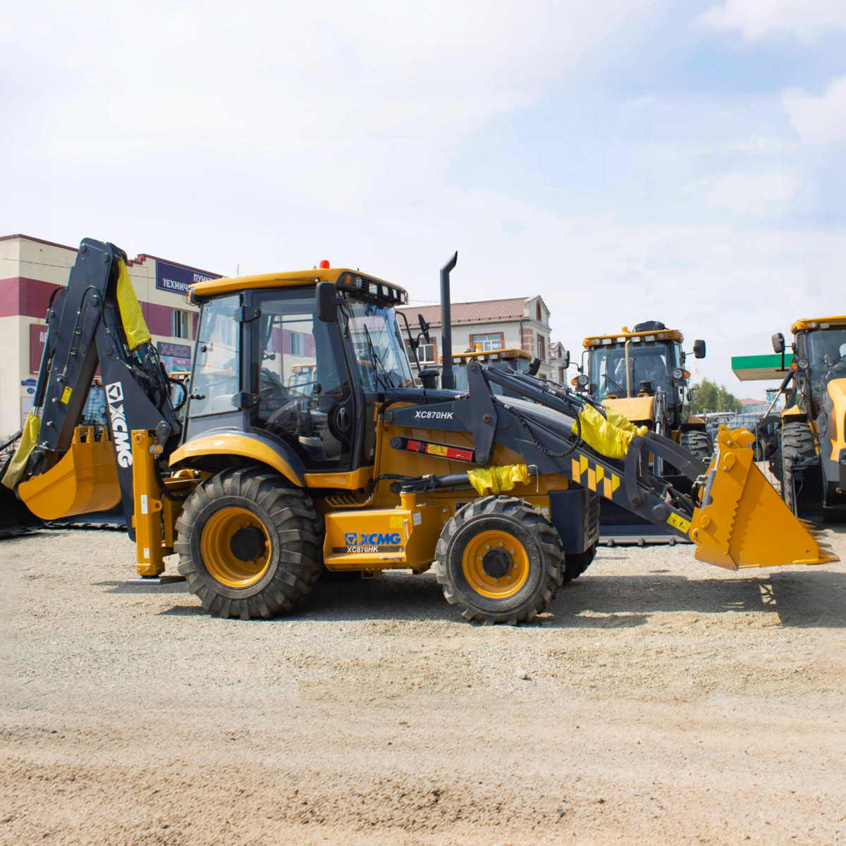 Экскаватор-погрузчик XCMG XC870HK