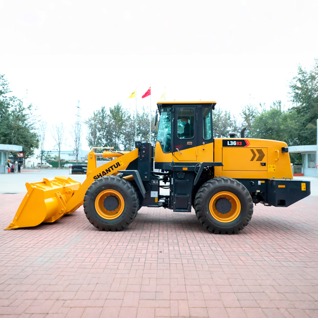 Фронтальный погрузчик SHANTUI L36-B3