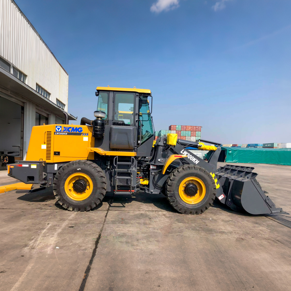 Фронтальный погрузчик XCMG LW300KN