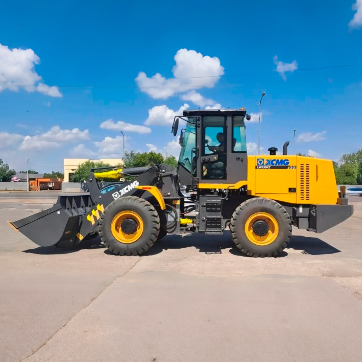 Фронтальный погрузчик XCMG LW330KZ