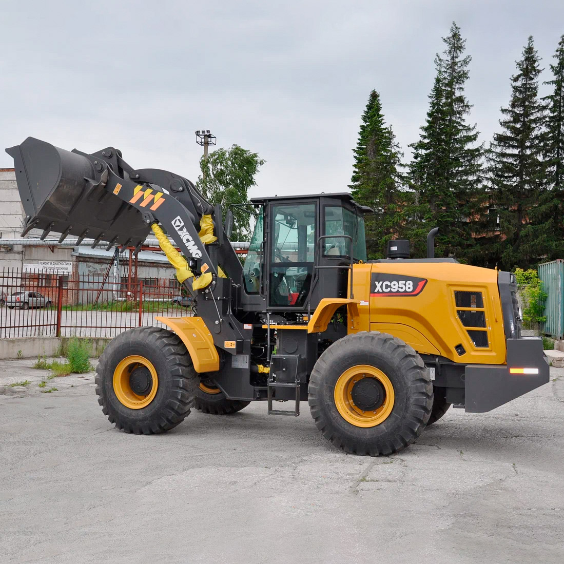 Фронтальный погрузчик XCMG XC958