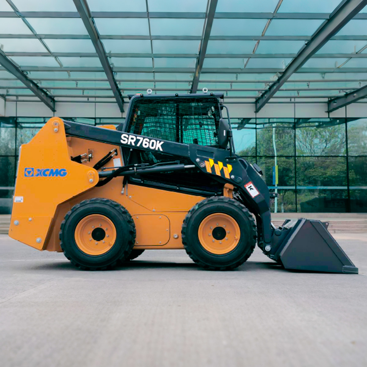 Мини погрузчик XCMG SR760K